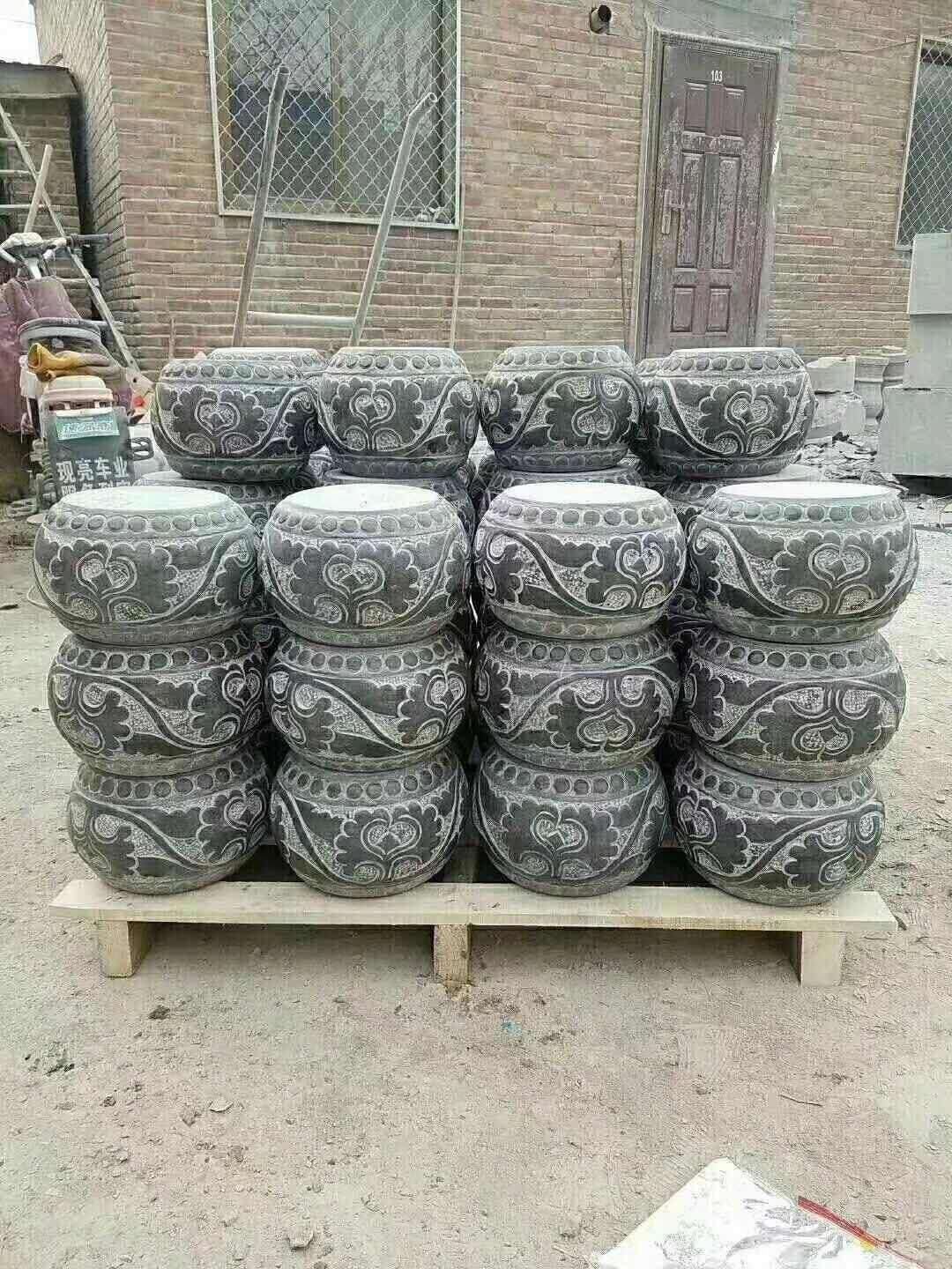 青石柱墩